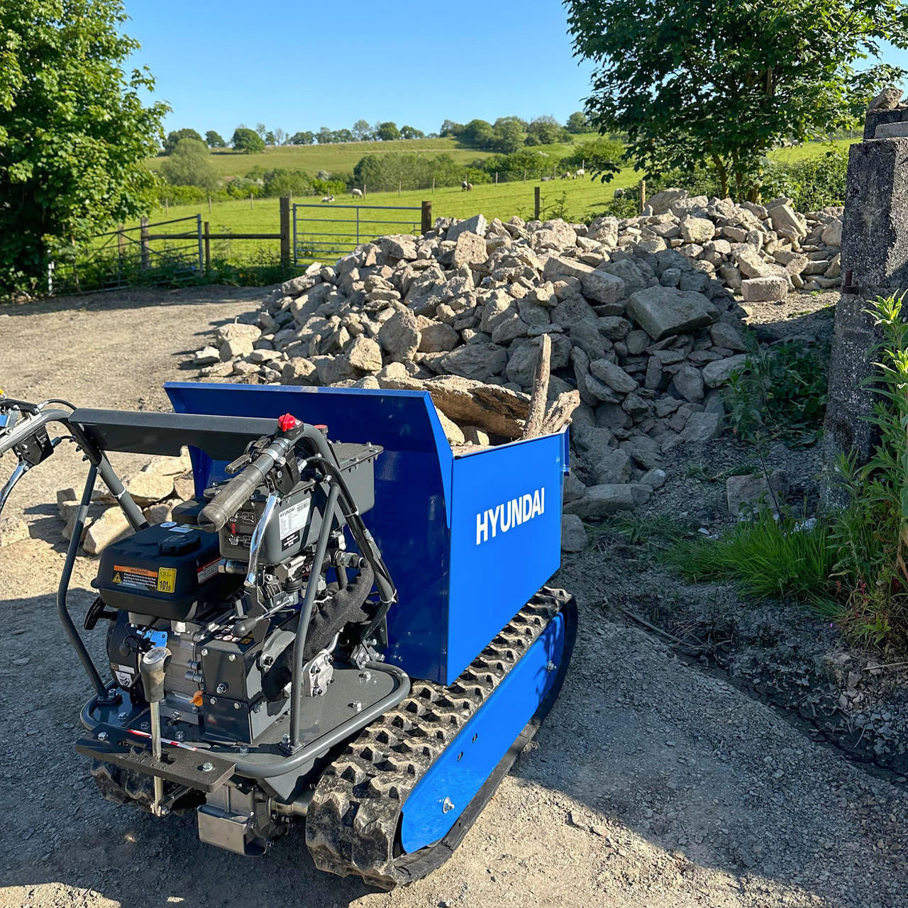 Hyundai 196cc 500kg Petrol Tracked Mini Dumper Power Barrow Transporter