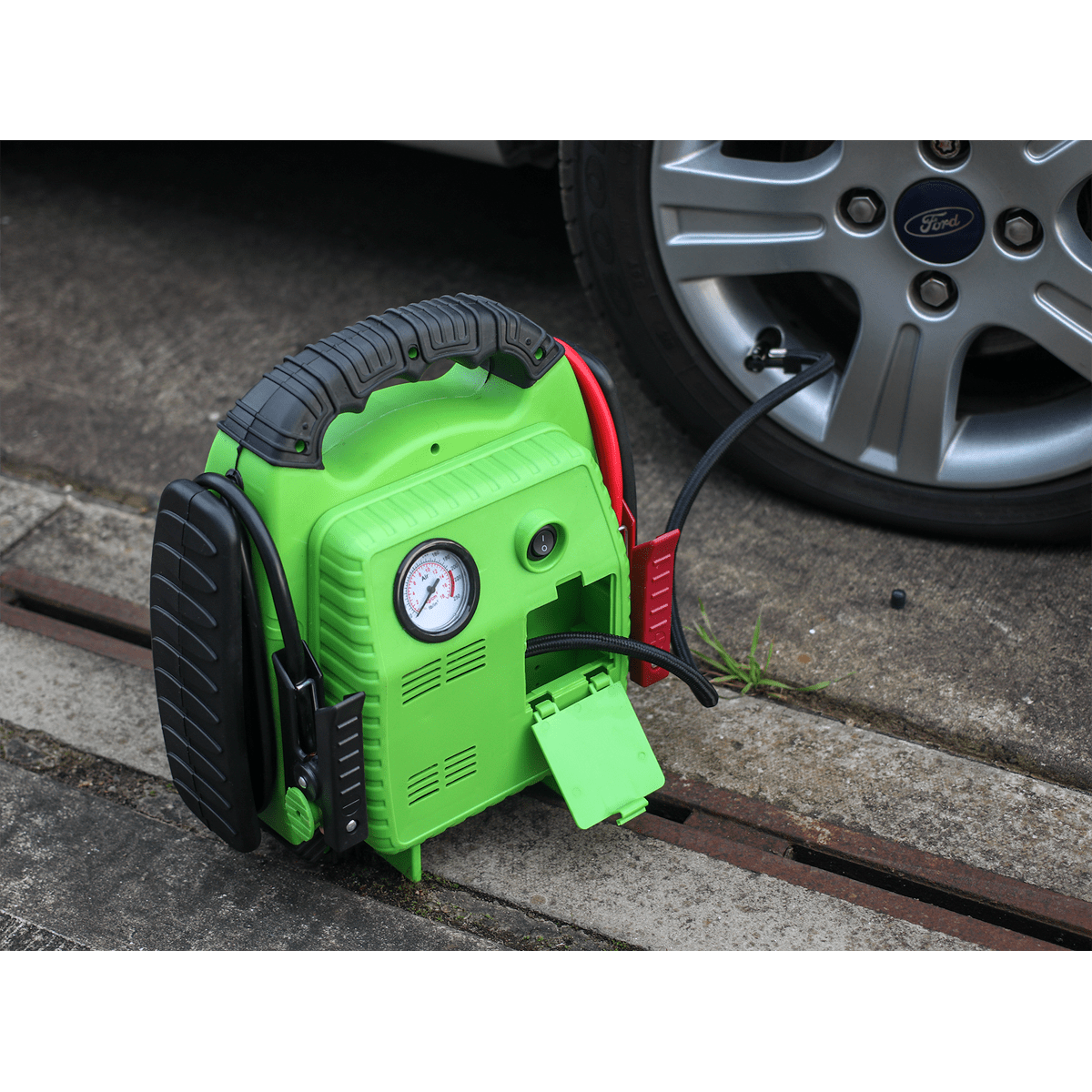 Sealey RoadStartĀ® Emergency Jump Starter with Air Compressor 12V 900 Peak Amps